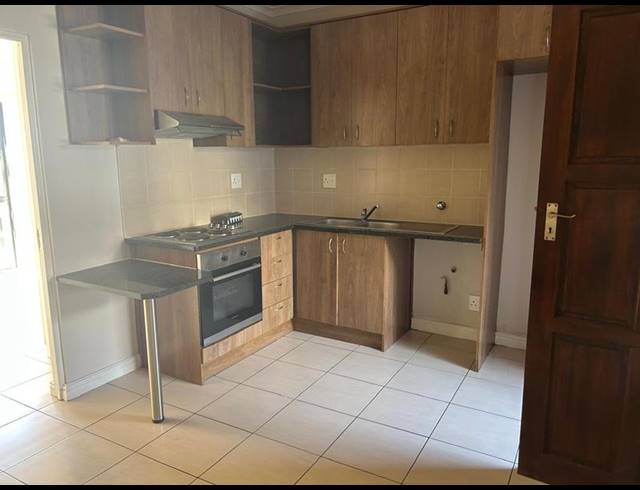 1 BEDROOM APARTMENT FOR SALE IN LANSDOWNE